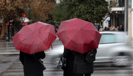 Καιρός: Βουτιά Της Θερμοκρασίας - Βροχές & καταιγίδες Παντού