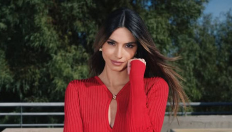 Παπαγεωργίου: Βιντεοκλήση Με Τη Μητέρα Και Τη Γιαγιά Της