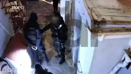Βίντεο: Διαρρήκτες Εισβάλλουν Σε Σπίτι Στα Πατήσια