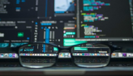 Στη Βουλή οι διατάξεις για τα πνευματικά δικαιωμάτα στο διαδίκτυο