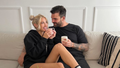 Τούνη - Αλεξάνδρου: «Χώρισαν» Γράφουν Στο TikTok