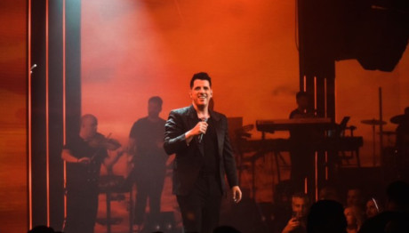 Φέρρης: Συγκινήθηκε με άντρα που ανέβηκε στη σκηνή