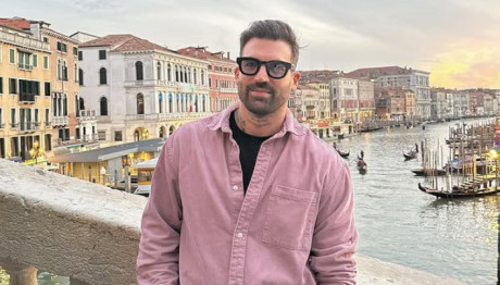 Δημήτρης Αλεξάνδρου: Γιορτάζει με τον... Βαλεντίνο του!