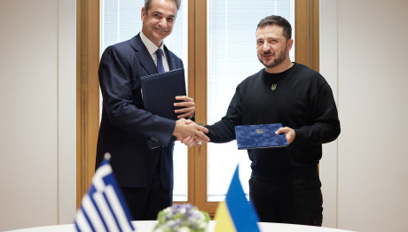 Τηλεφωνική Επικοινωνία Κυριάκου Μητσοτάκη Με Ζελένσκι