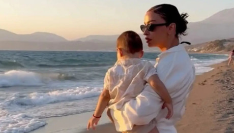 Ελένη Φουρέιρα: Η σπάνια φωτογραφία του 2χρονου γιου της, Ερμή