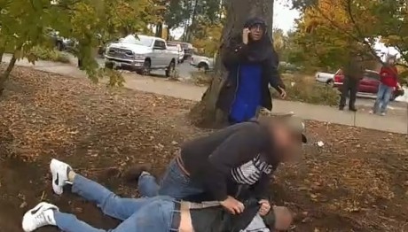 Ουάσινγκτον: Γονείς Προσπάθησαν Να Στραγγαλίσουν Κόρη Τους