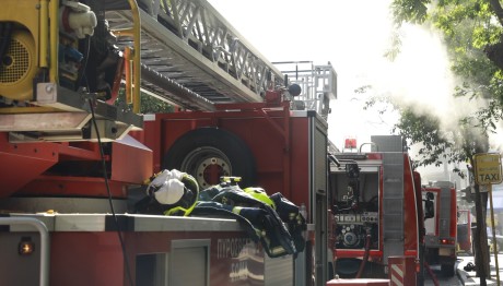 Βουλιαγμένη: Μητέρα Κάηκε Ζωντανή Σε Φωτιά Στο Σπίτι Της