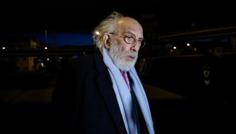 Αλέξανδρος Λυκουρέζος: Με Εγκεφαλικό Στον Ερυθρό Σταυρό