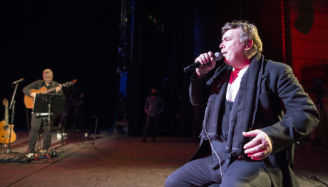 Μανώλης Λιδάκης