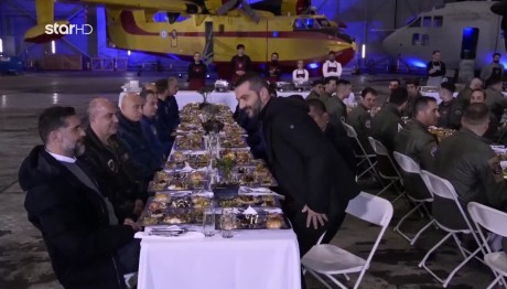 MasterChef: Η Ένστολη Δοκιμάζουν Τα Μενού Των Μπριγάδων