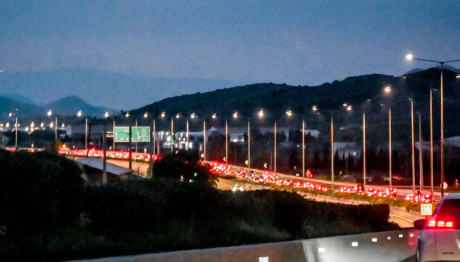 Καθαρά Δευτέρα: «Γολγοθάς» η επιστροφή χιλιάδων εκδρομέων