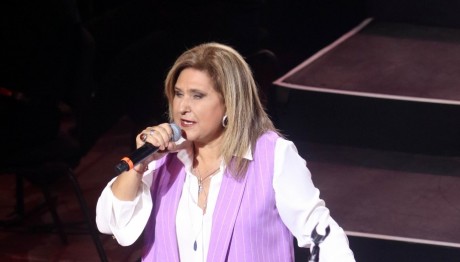 Η Λένα Αλκαίου Στο Θέατρο Άλσος