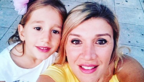 Ξένια Πρεζεράκου: «Τι δε θα έδινα το κοριτσάκι μου να ήταν στο καροτσάκι»
