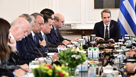 Ανασχηματισμός: Ποιοι Υπουργοί Μετακινούνται