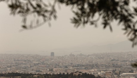 Καιρός: Αφρικανική Σκόνη, Λασποβροχές Και Από Αύριο Κρύο