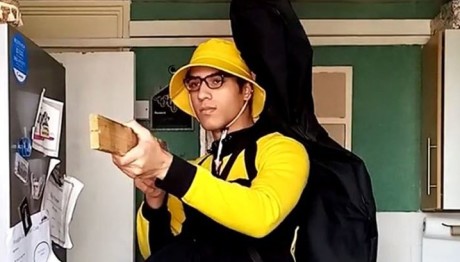 Ισόβια Σε 19χρονο Που Ξεκλήρισε Την Οικογένειά Του