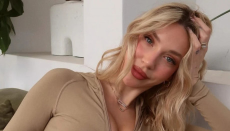 Η Γαρυφαλλιά Καληφώνη Έβαλε Νυφικό!