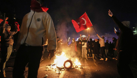 Τουρκία: Επεισόδια, Συλλήψεις Και Έφοδοι Στα Σπίτια Φοιτητών