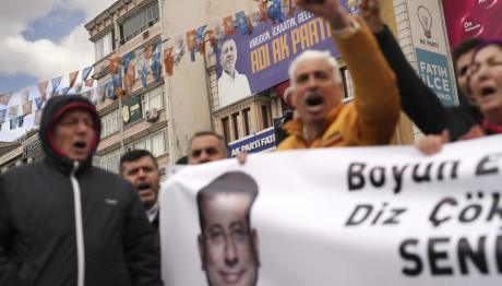 Εκρέμ Ιμάμογλου: Έτσι Κι Αλλιώς Θα Ηττηθείς - Το Μήνυμά Του