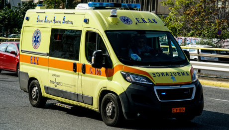 Τροχαίο Πικέρμι: Μεθυσμένος Οδηγός Ταξί Μπούκαρε Σε Ψησταριά