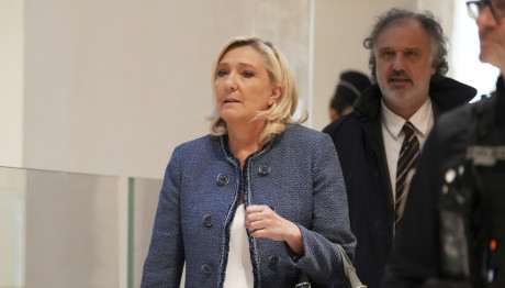 Μαρίν Λεπέν: Ένοχη Για Υπεξαίρεση Δημόσιου Χρήματος