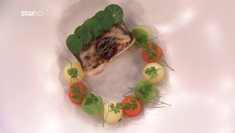 Μπακαλιάρος Κακαβιά Με Παριζιέν Λαχανικά & Γλάσο Νόρι