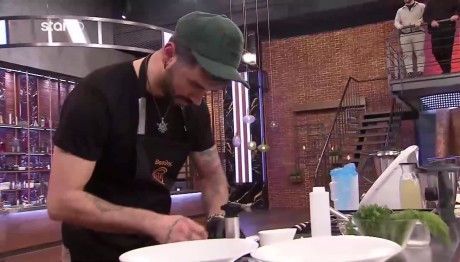 MasterChef: Οι Φωνές Του Λευτέρη Και Τα Νεύρα Του Βασίλη!