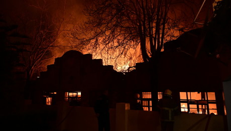 Μεγάλη Φωτιά Στα Άνω Πατήσια