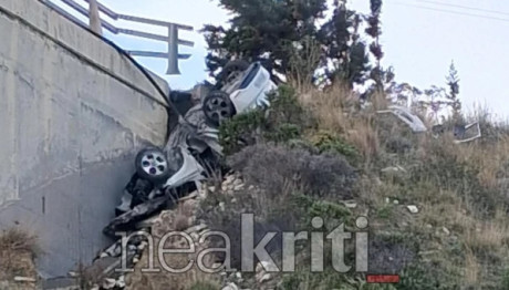 Λασίθι: Νεκρός 19χρονος - Έπεσε Με Το Αμάξι Από Γέφυρα