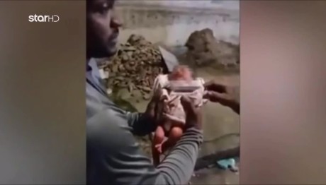 Εργαζόμενος Στην Καθαριότητα Βρήκε Νεογέννητο Στα Σκουπίδια