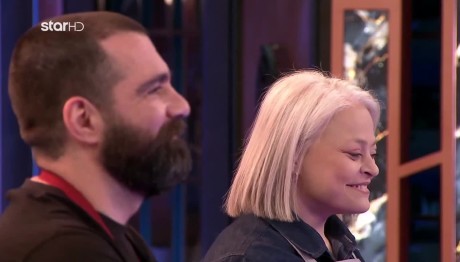 Απαιτητική Η Πρώτη Ομαδική Της Χριστιάνας Ως Αρχηγός