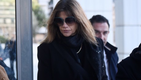 Δίκη Φιλιππίδη: Είχε Σχέση Με Τη Παπαχαραλάμπους