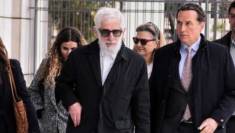 Δίκη Φιλιππίδη: Κλάματα Για Φιλιππίδη - Νίνου