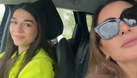 Δέσποινα Βανδή - Μελίνα Νικολαΐδη