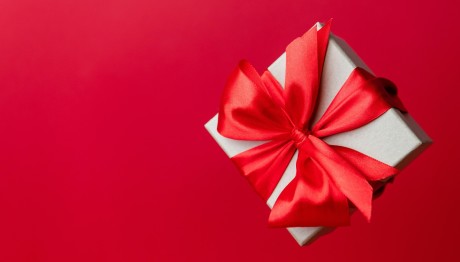 Εορτολόγιο 24 Απριλίου: Ποιοι γιορτάζουν σήμερα