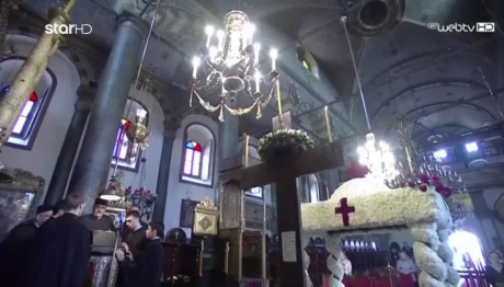 Μεγάλη Παρασκευή: Eικόνες Από Την Αποκαθήλωση