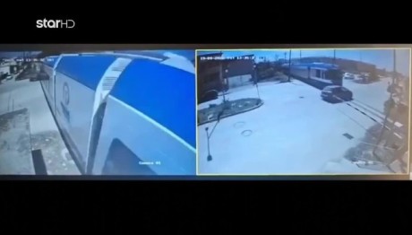 Σύγκρουση ΙΧ με τρένο Πάτρα