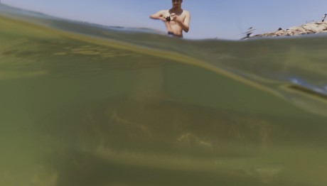 Ισραήλ: Βίντεο Με Καρχαρία Να Κατασπαράζει Κολυμβητή