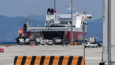 Πάτρα: Φορτηγό Παρέσυρε Και Σκότωσε Γυναίκα Ναυτικό