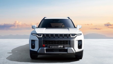 KGM Torres Hybrid: Πότε έρχεται στην Ελλάδα