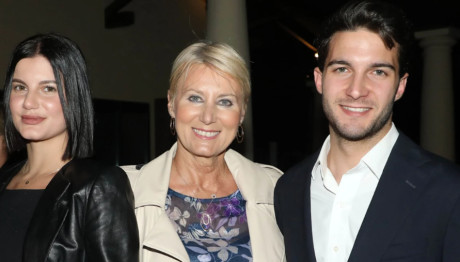 Νατάσα Παζαΐτη: Η εμφάνιση με τα δίδυμα παιδιά της