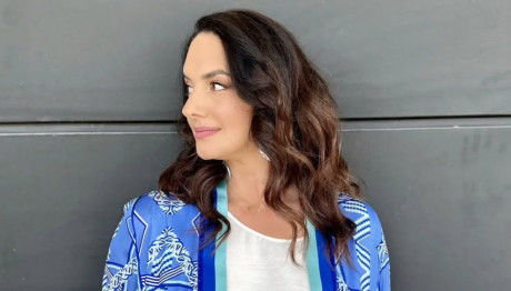 Νόνη Δούνια: Έκανε το πρώτο μπάνιο στη θάλασσα