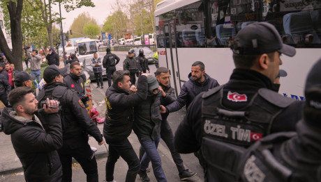 Κωνσταντινούπολη: Επεισόδια Σε Πορείες Για Την Πρωτομαγιά