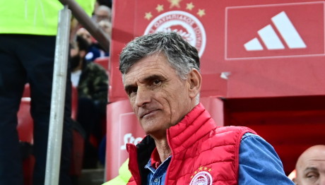 Έξαλλος Με Παίκτη Ο Μεντιλίμπαρ