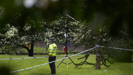 Αγγλία: 14 παιδιά ύποπτα για φωτιά που στοίχισε τη ζωή 14χρονου αγοριού