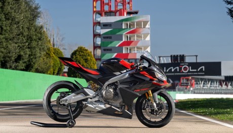 Aprilia RS 660 και RS 660 Factory: Οι τιμές στην Ελλάδα
