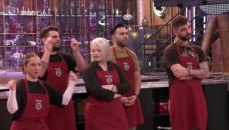 MasterChef: Ομαδική Τυφλή Σκυταλοδρομία Για Τους Παίκτες