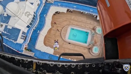 Μεταφορά ασθενή με Super Puma Στη Ρόδο