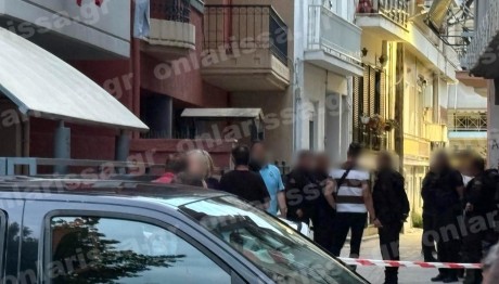 Έγκλημα Λάρισα: Γυναίκα Βρέθηκε Μαχαιρωμένη Στο Σπίτι Της