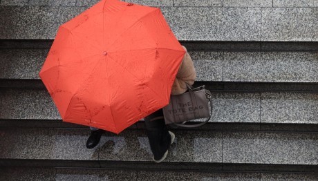 Καιρός: Η Κακοκαιρία Ines Φέρνει Λασποβροχές Και Ανέμους